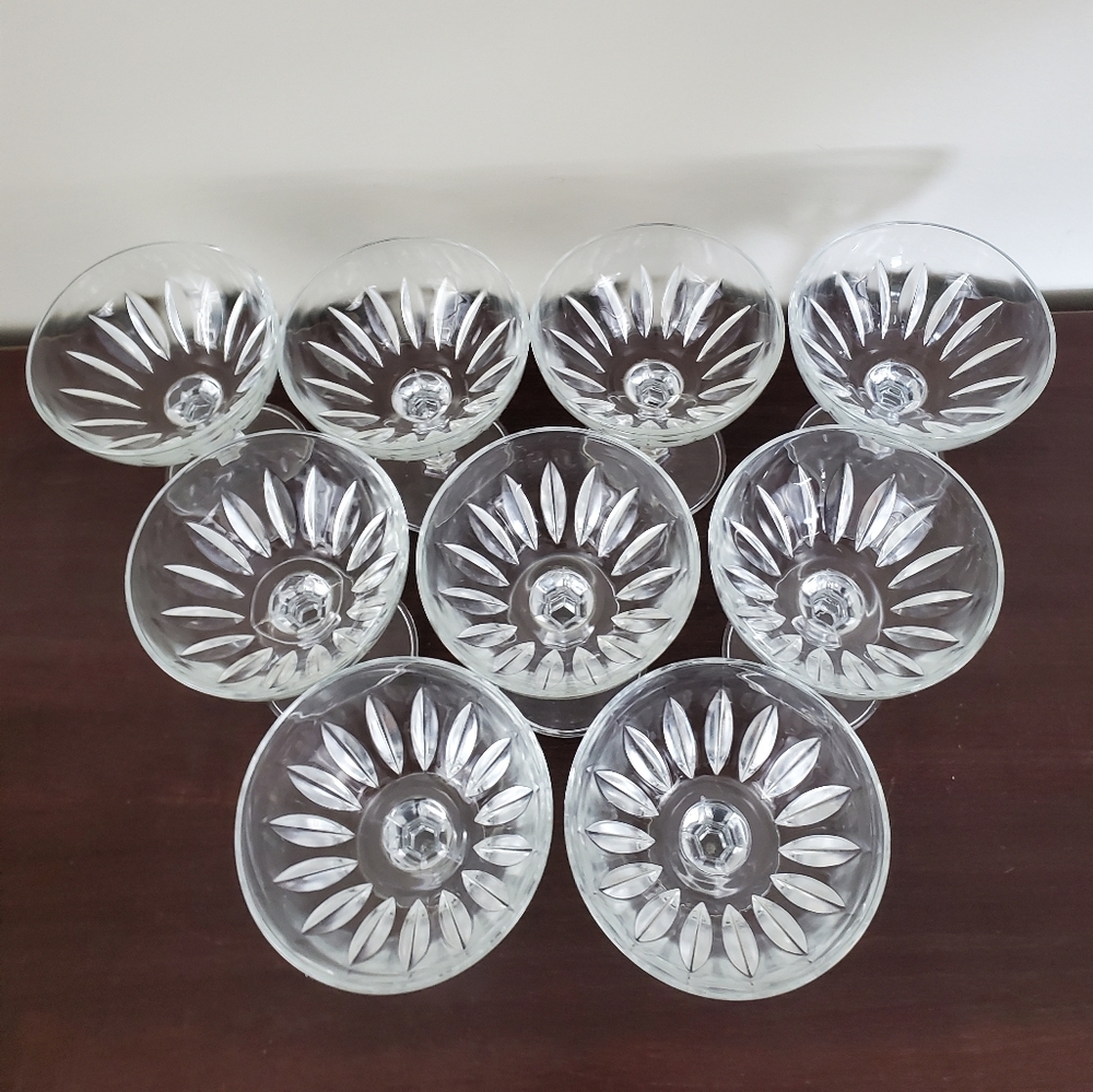 Vintage Italian Cut Crystal Champagne/Sherbert Glasses ~ Set of 9 - Picture 3 of 9